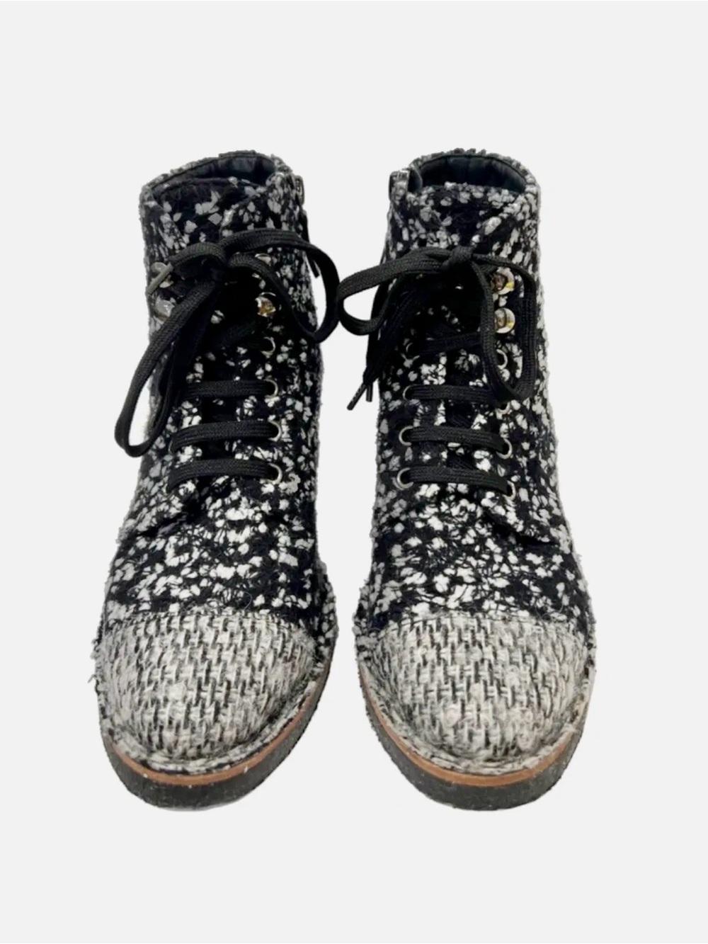 CHANEL 2014 Interlocking CC Logo Tweed Combat Boots (EU 37C) 🖤🥾